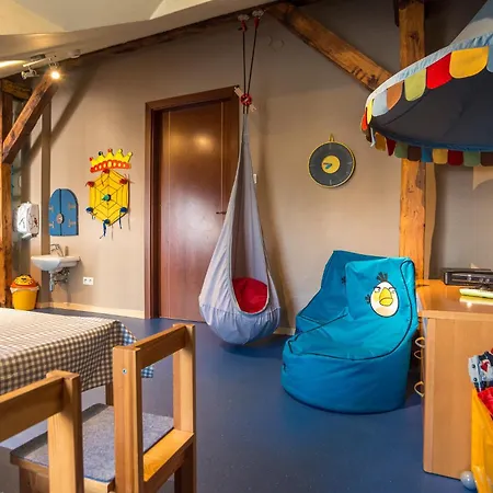 Blue Swan Aparthotel 4*