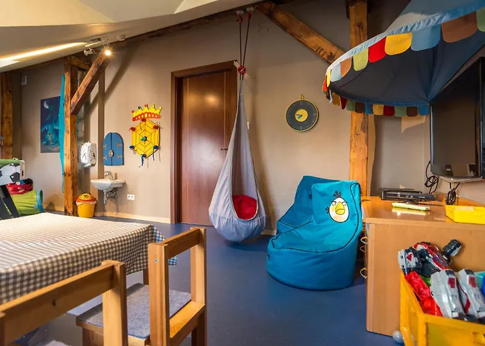 Blue Swan Aparthotel 4*