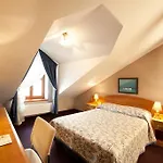 Blue Swan Aparthotel
