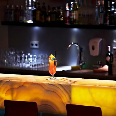 蓝天鹅酒店 公寓式酒店 4*