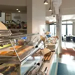 蓝天鹅酒店